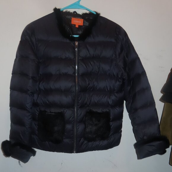 Used Hermos Navy Warm Puffer Jacket with Fake Fur Detail - Picture 1 of 3